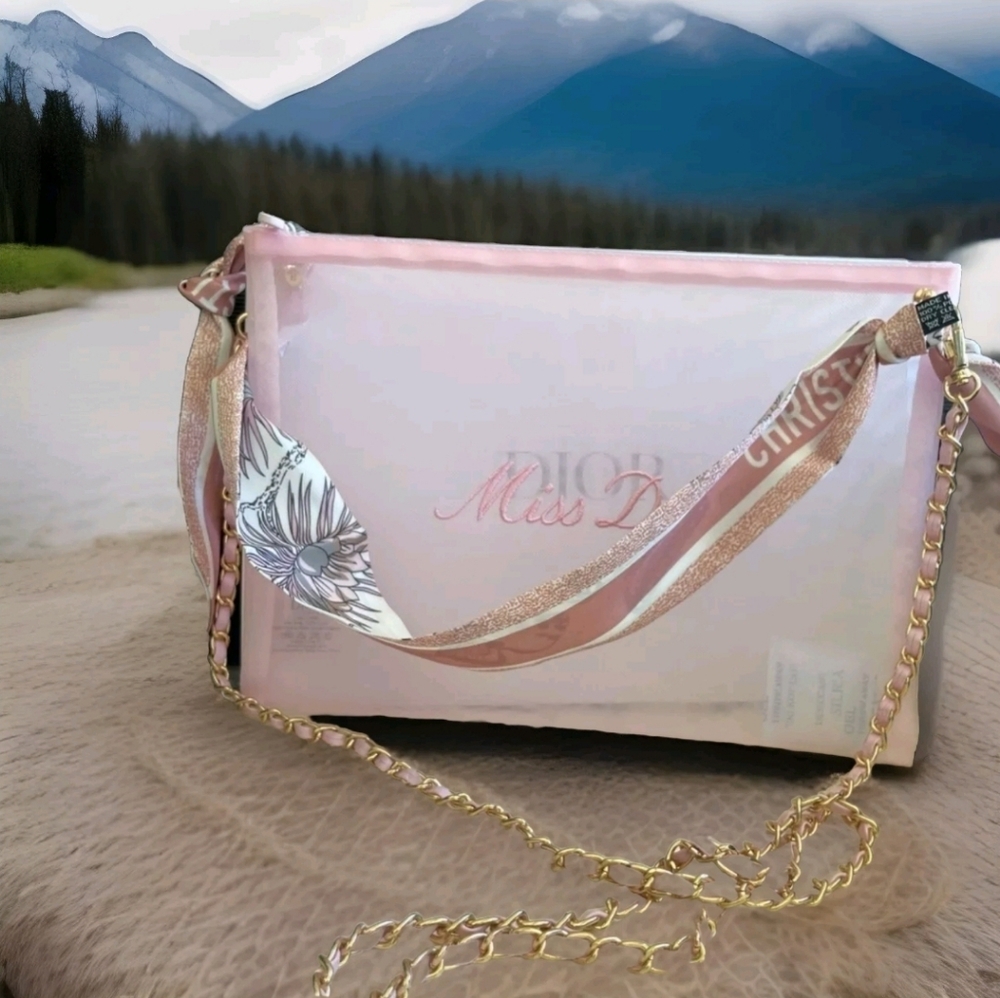 Dior - Picture 6 of 10